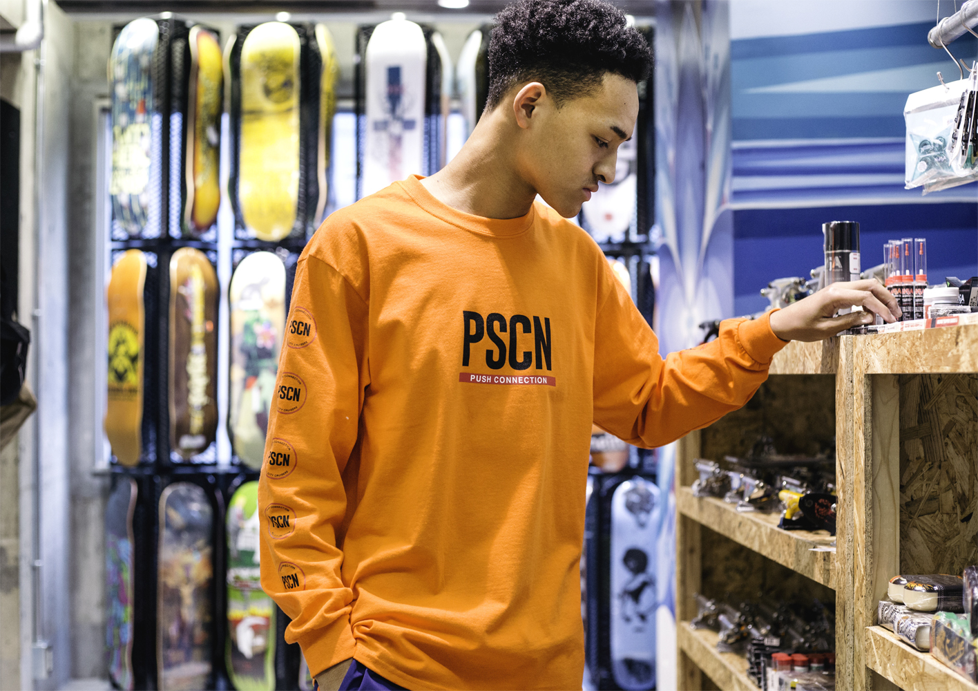 PSCN  UNDER LINE LOGO HOODY